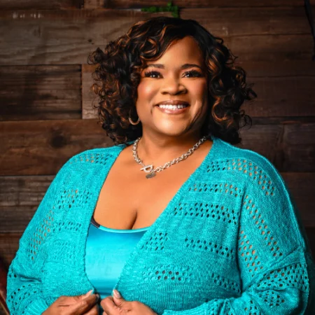 Lisa J Foster Headshot